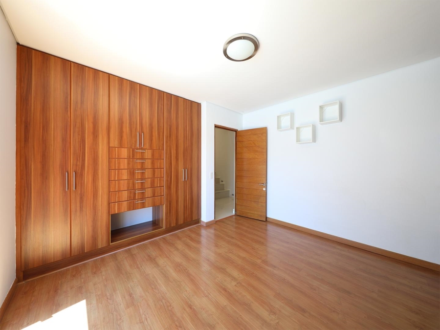 5 Bedroom Property for Sale in Baronetcy Estate Western Cape